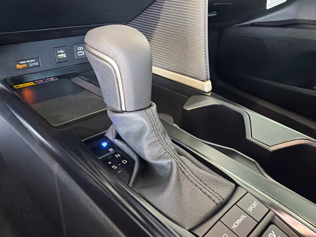 New 2026 Toyota Camry SE FWD image 25