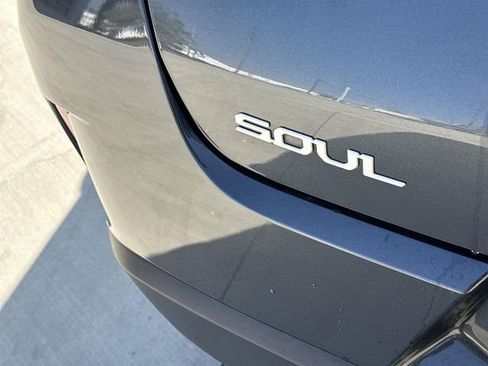 Used 2024 Kia Soul LX w/ Option Group 015 FWD image 27