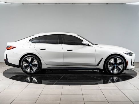 Used 2023 BMW i4 eDrive35 w/ Premium Package RWD image 11