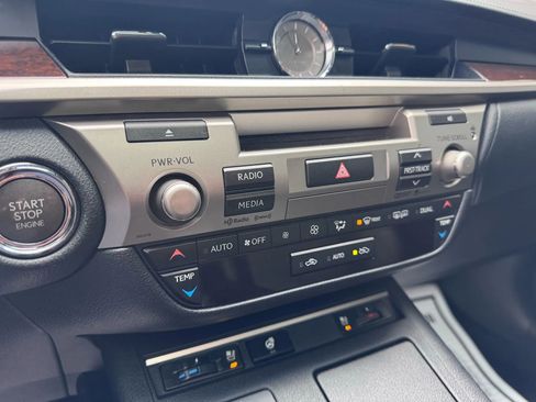 Used 2015 Lexus ES 350 image 30