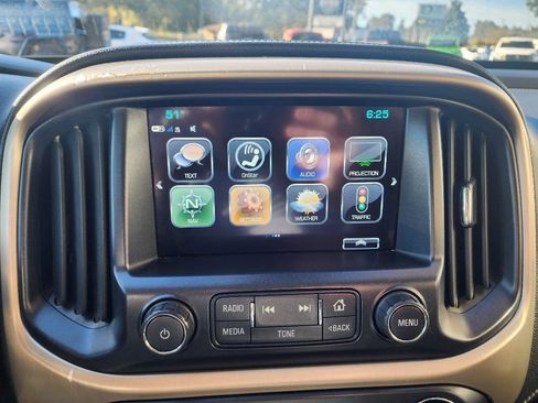 Used 2017 GMC Canyon Denali image 16