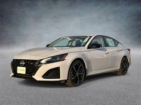 New 2025 Nissan Altima 2.5 SR w/ SR Premium Package image 5