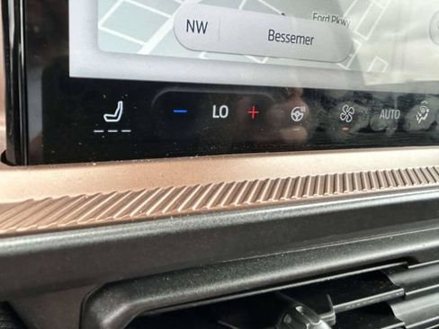 Certified 2025 Ford Bronco Sport Outer Banks w/ Outer Banks Tech Package+ AWD/4WD image 24