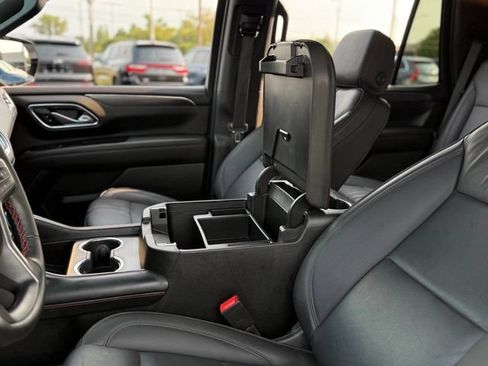 Used 2024 Chevrolet Tahoe RST w/ Luxury Package AWD/4WD image 32