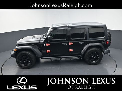 Used 2019 Jeep Wrangler Unlimited Sport AWD/4WD image 29