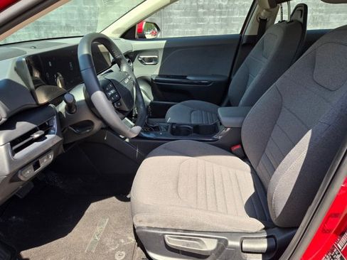 Used 2025 Kia K4 EX FWD image 15