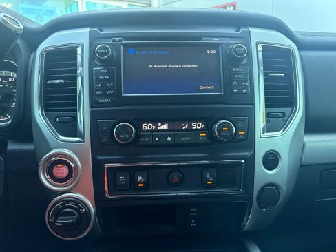 Used 2017 Nissan Titan PRO-4X AWD/4WD image 13