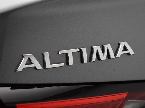 Certified 2022 Nissan Altima 2.5 S FWD image 9
