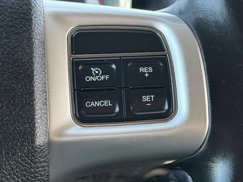 Used 2011 Dodge Grand Caravan Crew w/ Entertainment Group 1 image 39