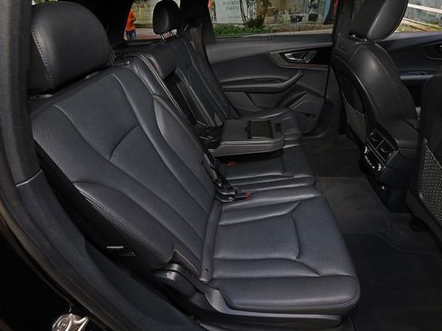 Used 2018 Audi Q7 3.0T Prestige w/ Prestige Package image 7