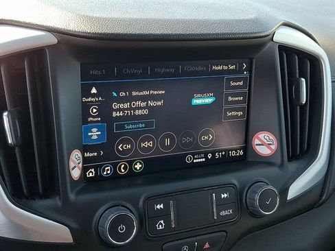 Used 2024 GMC Terrain SLT image 13