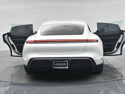 Used 2021 Porsche Taycan 4S image 33