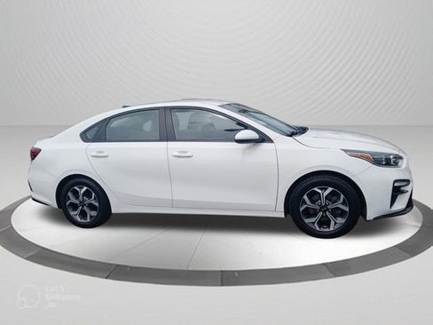 Used 2019 Kia Forte LXS FWD image 3