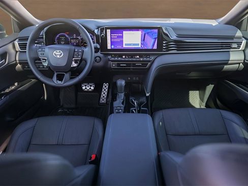 Used 2025 Toyota Camry XSE image 26