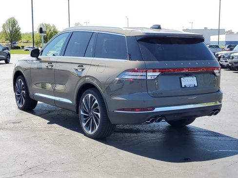 New 2026 Lincoln Aviator Reserve w/ Illumination Package AWD/4WD image 5