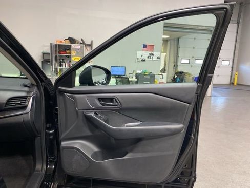 Certified 2024 Nissan Rogue S image 28