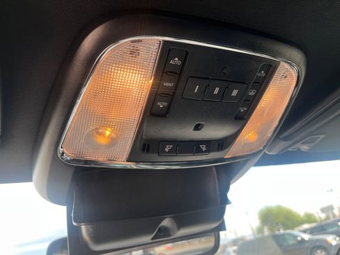 Used 2023 Chrysler 300 S RWD image 32