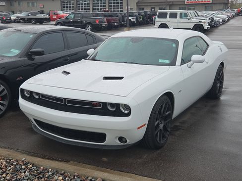 Used 2016 Dodge Challenger R/T w/ Sound Group image 2