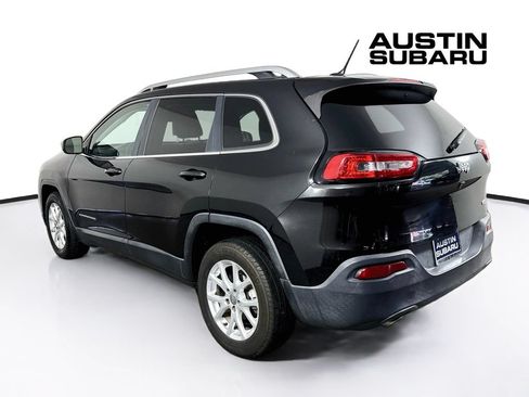 Used 2016 Jeep Cherokee Latitude FWD image 5