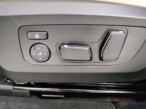 Used 2026 BMW X3 xDrive30i w/ M Sport Package AWD/4WD image 14