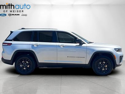 New 2026 Jeep Grand Cherokee Altitude