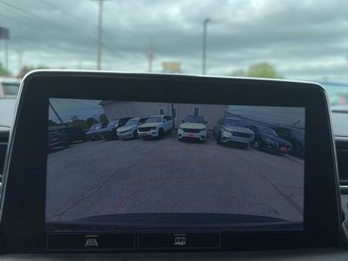 Used 2021 Chevrolet Tahoe LT AWD/4WD image 16