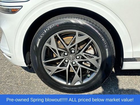 Used 2022 Genesis GV70 2.5T w/ Select Package AWD/4WD image 13