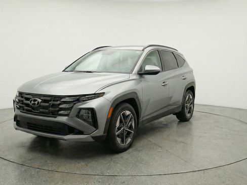 Used 2025 Hyundai Tucson SEL AWD/4WD image 3
