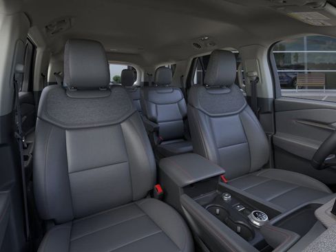 New 2026 Ford Explorer Active w/ Active Comfort Package image 10