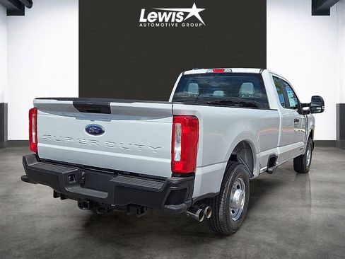 New 2025 Ford F250 XL image 5