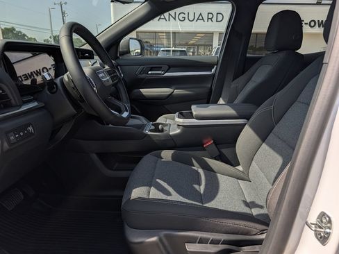 New 2027 GMC Terrain Elevation w/ Technology Package II FWD image 24