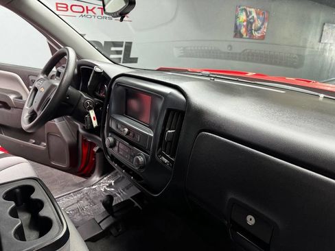 Used 2018 Chevrolet Silverado 1500 Custom w/ Custom Value Package image 45