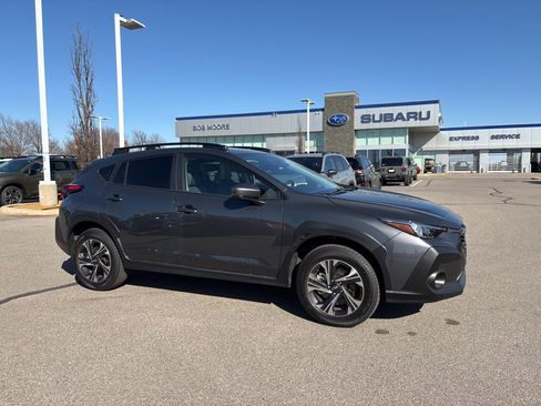 Used 2026 Subaru Crosstrek 2.0i Premium image 1