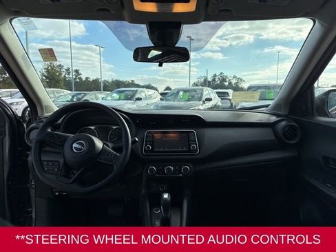 Certified 2025 Nissan Kicks Play S image 14