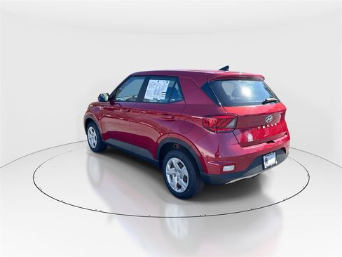 Used 2020 Hyundai Venue SE image 6