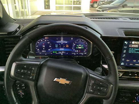 Used 2024 Chevrolet Silverado 1500 High Country w/ Technology Package image 14