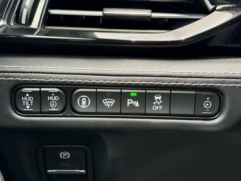 Used 2023 Acura MDX SH-AWD w/ Advance Package image 19