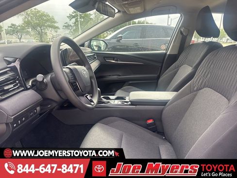 Used 2026 Toyota Camry LE image 2
