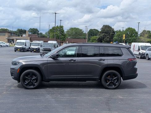 Used 2024 Jeep Grand Cherokee L Limited w/ Luxury Tech Group II AWD/4WD image 4