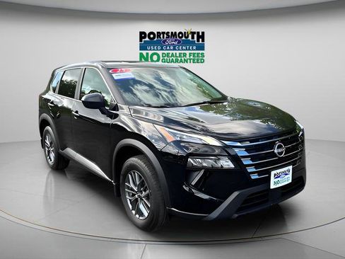 Used 2025 Nissan Rogue S AWD/4WD image 1
