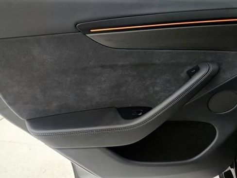 Used 2026 Tesla Model Y Performance AWD/4WD image 43