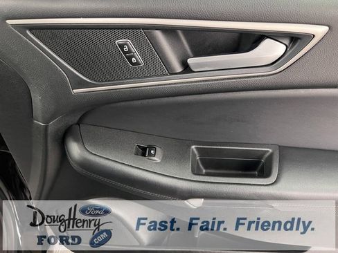 Used 2023 Ford Edge SEL image 36