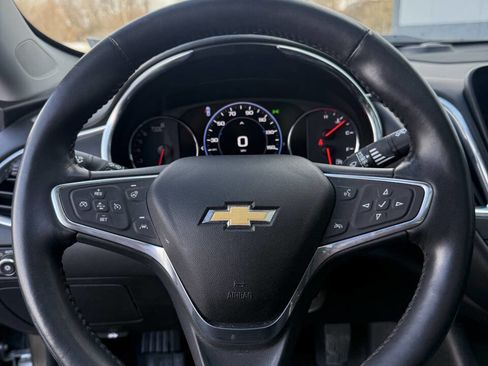 Used 2020 Chevrolet Malibu Premier image 17