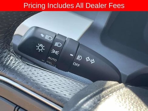 Used 2024 Toyota Tacoma TRD Off-Road AWD/4WD image 27