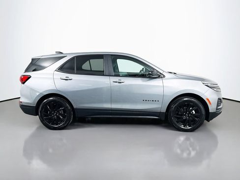 Used 2023 Chevrolet Equinox LS w/ LS Convenience Package AWD/4WD image 4