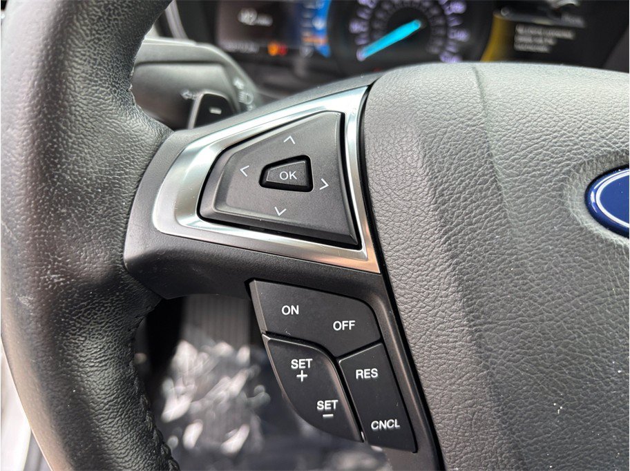 Used 2018 Ford Fusion SE w/ Equipment Group 201A FWD image 21