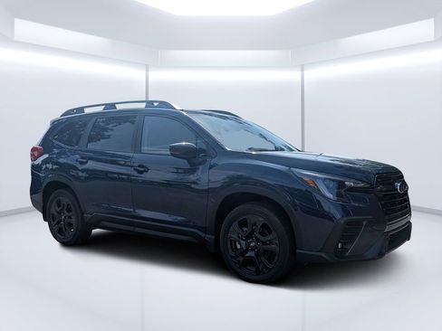 Certified 2025 Subaru Ascent Bronze Edition AWD/4WD image 1