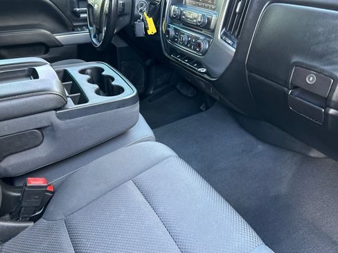 Used 2018 Chevrolet Silverado 1500 LT w/ All Star Edition AWD/4WD image 18