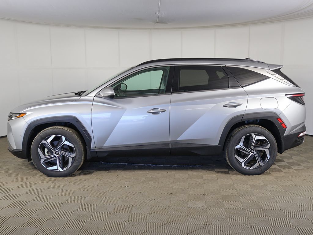 Used 2022 Hyundai Tucson Limited w/ Cargo Package AWD/4WD image 17