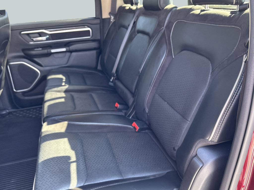 Used 2019 RAM 1500 Laramie AWD/4WD image 30